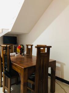 NuwaS Place Hostel