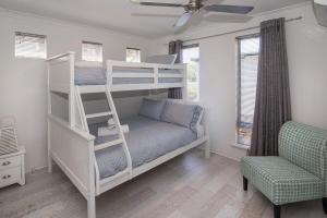 All Decked Out- WIFI, AC in bedrooms, Fireplace