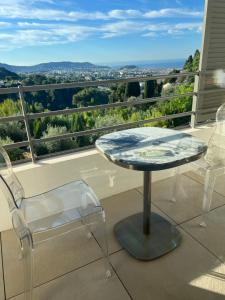 Villas Contemporary Villa with Sea View, Infinity Swimming pool, Gym , Cinema room,Lift : photos des chambres