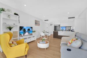 Brand New High-level Ocean View 2 Bedroom Retreat