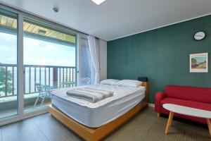 Geoje Beach House Pension