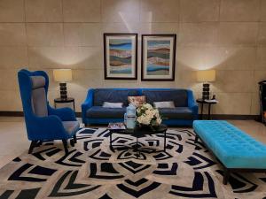 Upscale Stylish Suite Near BGC and View of Venice Grand Canal Mall