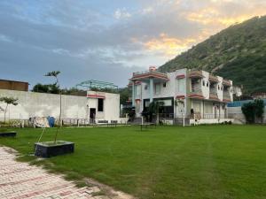Hotel & Resort Virasat inn