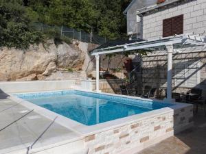 Guest House Kusalo- One Bedroom Apartment with Terrace Apartman 4