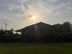 Greenwood Farm And Lawn -Bijwasan I Near Delhi Airport I 87oo2o5865