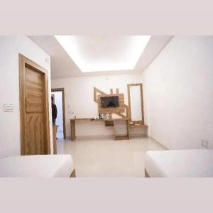 Hotel Shanti International