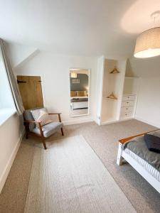 The Retreat, Cosy 1 Bed Cottage, Town Centre Location