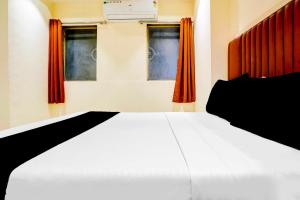 Hotel O Ulhasnagar Railway Station