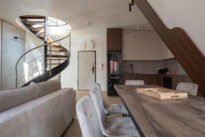 Granaria Chmielna 110 by Alqueen Apartments