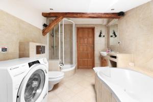 Karmelicka 34 by Homeprime