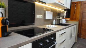 MgTels Apartman - with private parking