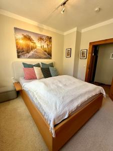 Top Wohnung in Stadtvilla mit Terrasse und Garten