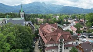 Tatra View Apartment by BookingHost