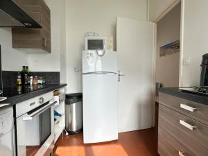 Villa 3 pièces à 100m de la mer avec patio et parking - FR-1-705-37