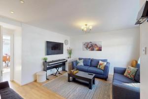 3 Bed Home - 10 Min Walk to Mill Hill Tube