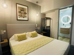 Hotels Brit Hotel Acacias : photos des chambres