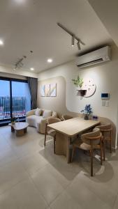 Homies The Glory Apartment