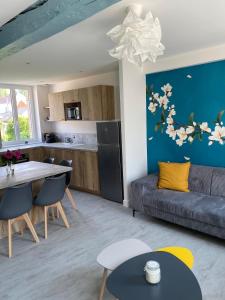 Au Clerc de lOrangerie 2-6 voyageurs