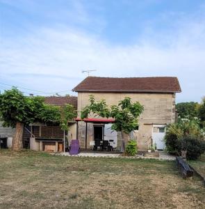 Maisons de vacances Spacieuse maison en pierre : photos des chambres