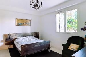 Maisons de vacances Spacious house with pool in Castellet : photos des chambres