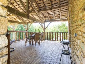 Maisons de vacances Tranquil Holiday Home in Soturac with pool : photos des chambres