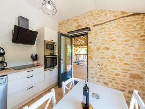 Maisons de vacances Tranquil Holiday Home in Soturac with pool : photos des chambres