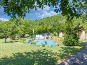 Maisons de vacances Tranquil Holiday Home in Soturac with pool : photos des chambres
