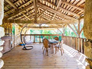 Maisons de vacances Tranquil Holiday Home in Soturac with pool : photos des chambres