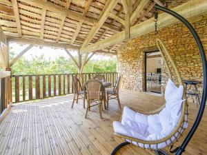 Maisons de vacances Tranquil Holiday Home in Soturac with pool : photos des chambres