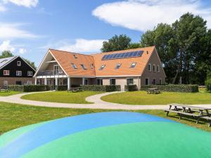 Lovely apartment on Ameland near Nes