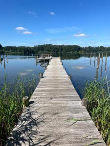 Idyllische Wohnung mit Terrasse und Seezugang