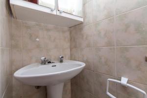 Sweet Spot Marina Apartments