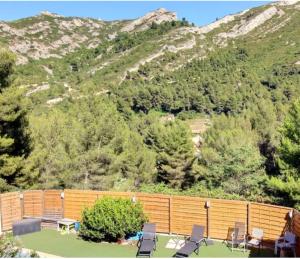 Villas Villa de 130 m2 avec Piscine, Cuisine d-Ete et Vue Exceptionnelle Marseille 11e : photos des chambres