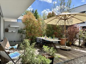 Snug Stays 7 - Design House in Starnberg, Terrace, Lake, Munich south