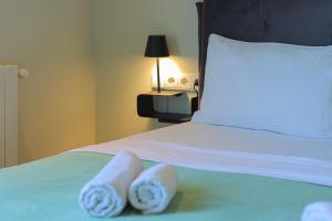 2BR luxury apartment with 2 Balconies in historic Tbilisi