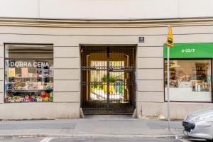 Garbary 31 City Center Studio by BookingHost