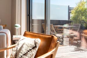 Sunny Loft in Downtown Porto with Private Parking