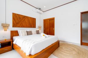 Saum - 10 Min To Beach, Tranquil Retreat with Private Pool