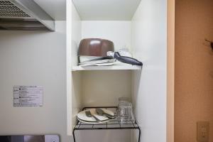 102 Nishi-Shinjuku 5-chome MRT station 5 minutes on foot