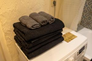 Powiśle Apt - Balcony, Workspace - by Rentujemy