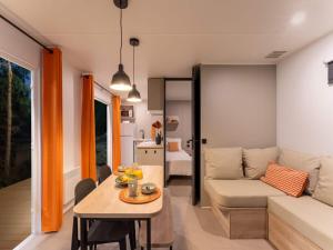 Campings Camping L'Etang D'Ardy *** : photos des chambres
