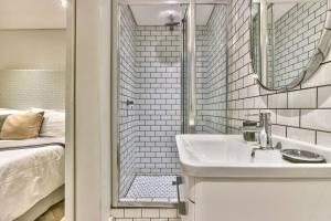 Tuynhuys Studio 301 in Keerom Street