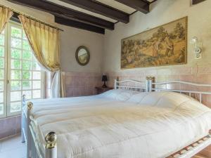 Riverside Hideaway in Cinais