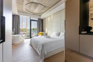 Luxury Honey Moon Apartments with Free Underground Parking