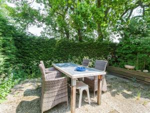 Peaceful Dune Retreat with Garden