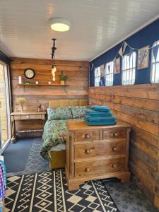 Miss Francis Horse Wagon