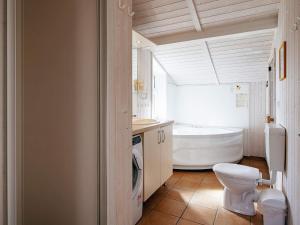 6 person holiday home in Groemitz