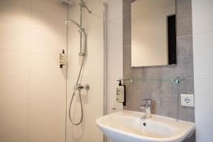 Tenthuisje in het groen, een suite met eigen badkamer