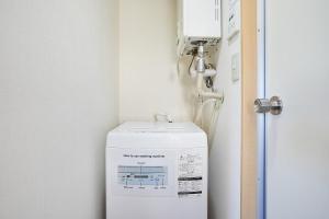 302 Nishi-Shinjuku-Gochome Station 5 minutes on foot