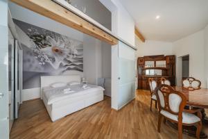 City Courtyard Haven